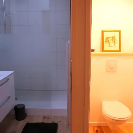 Maison Avec Garage A 5 Min A Pied Des Lanternes